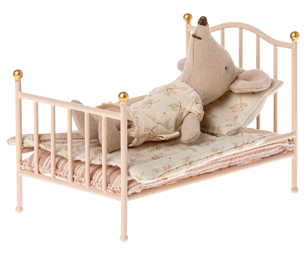 Miniature Bed in pink & purple - Maileg