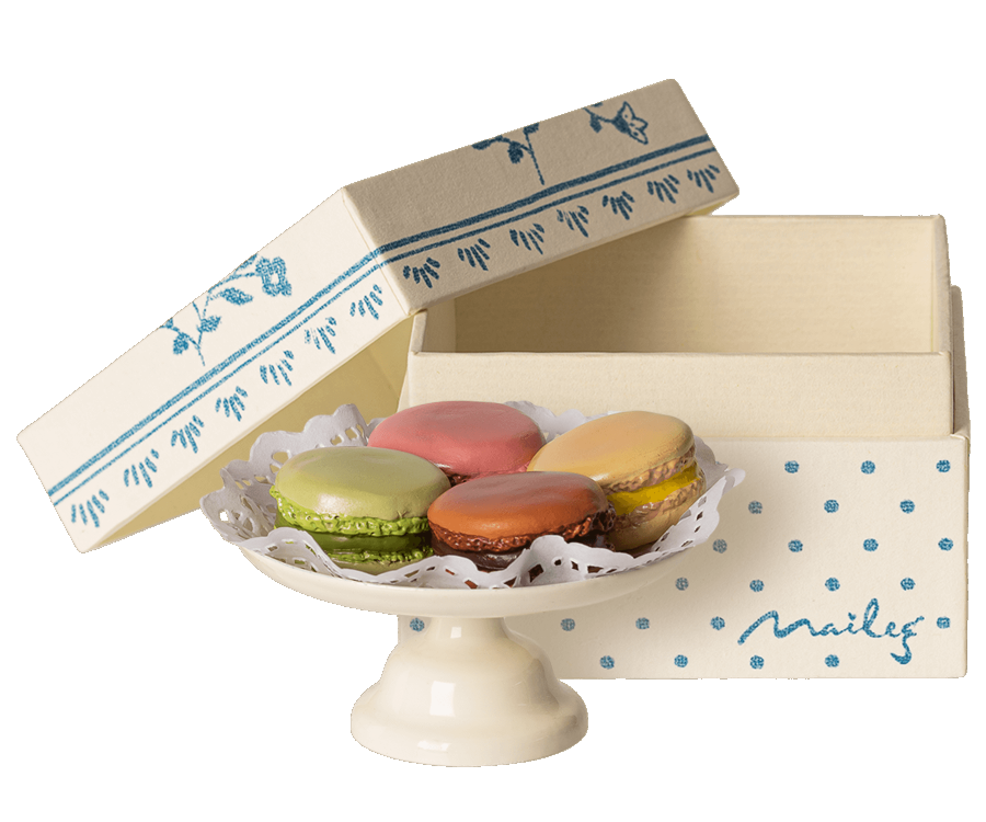 Miniature macarons