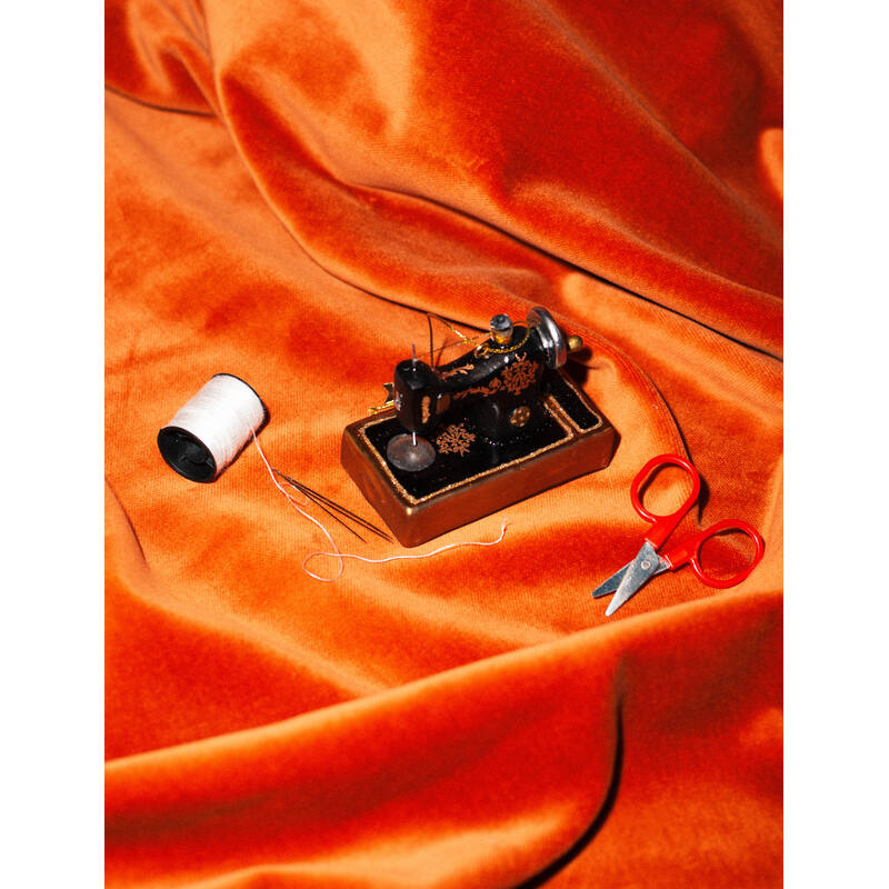 Vintage sowing machine