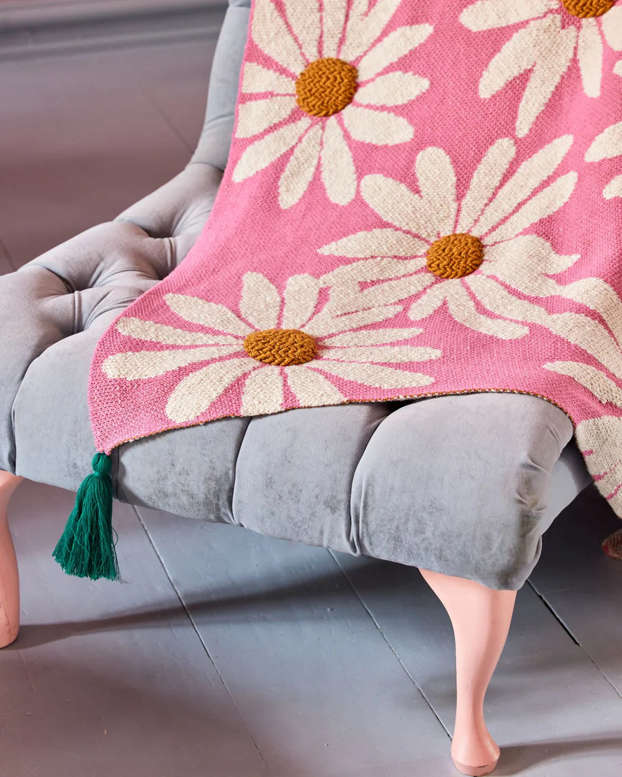 Knitted pink blanket