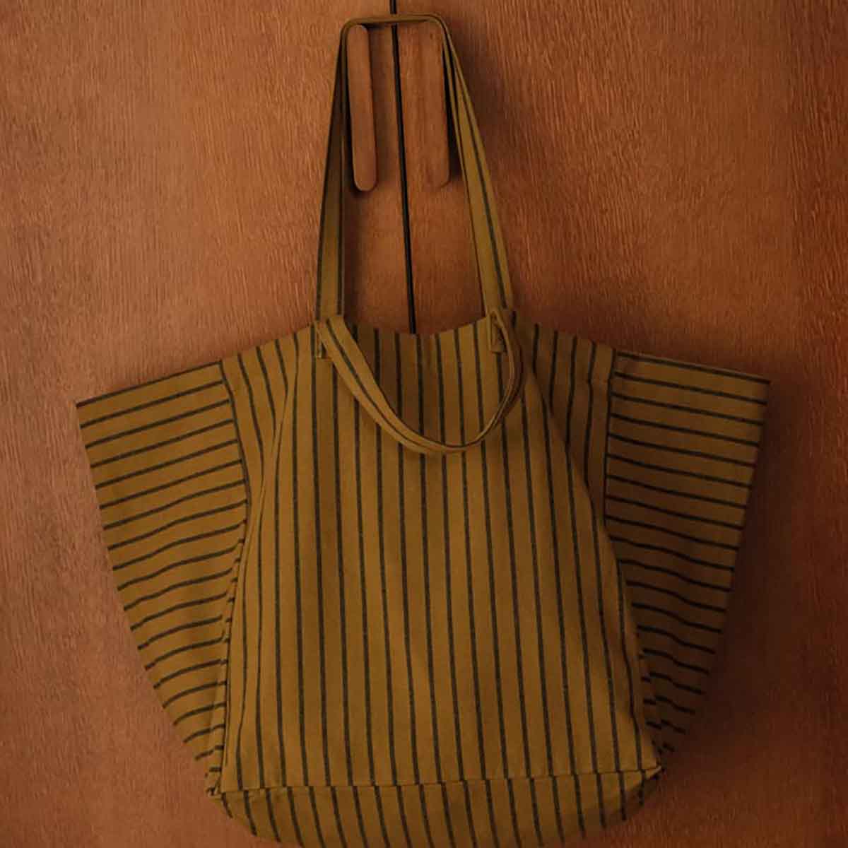 Olive stripes tote