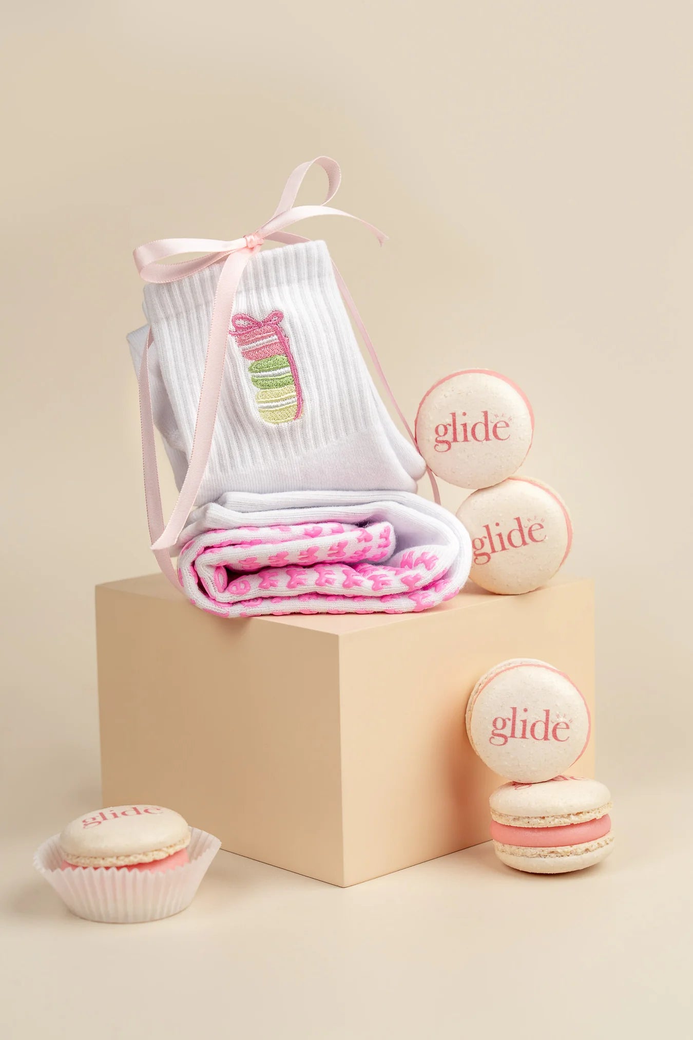 The Macaron Pilate Socks