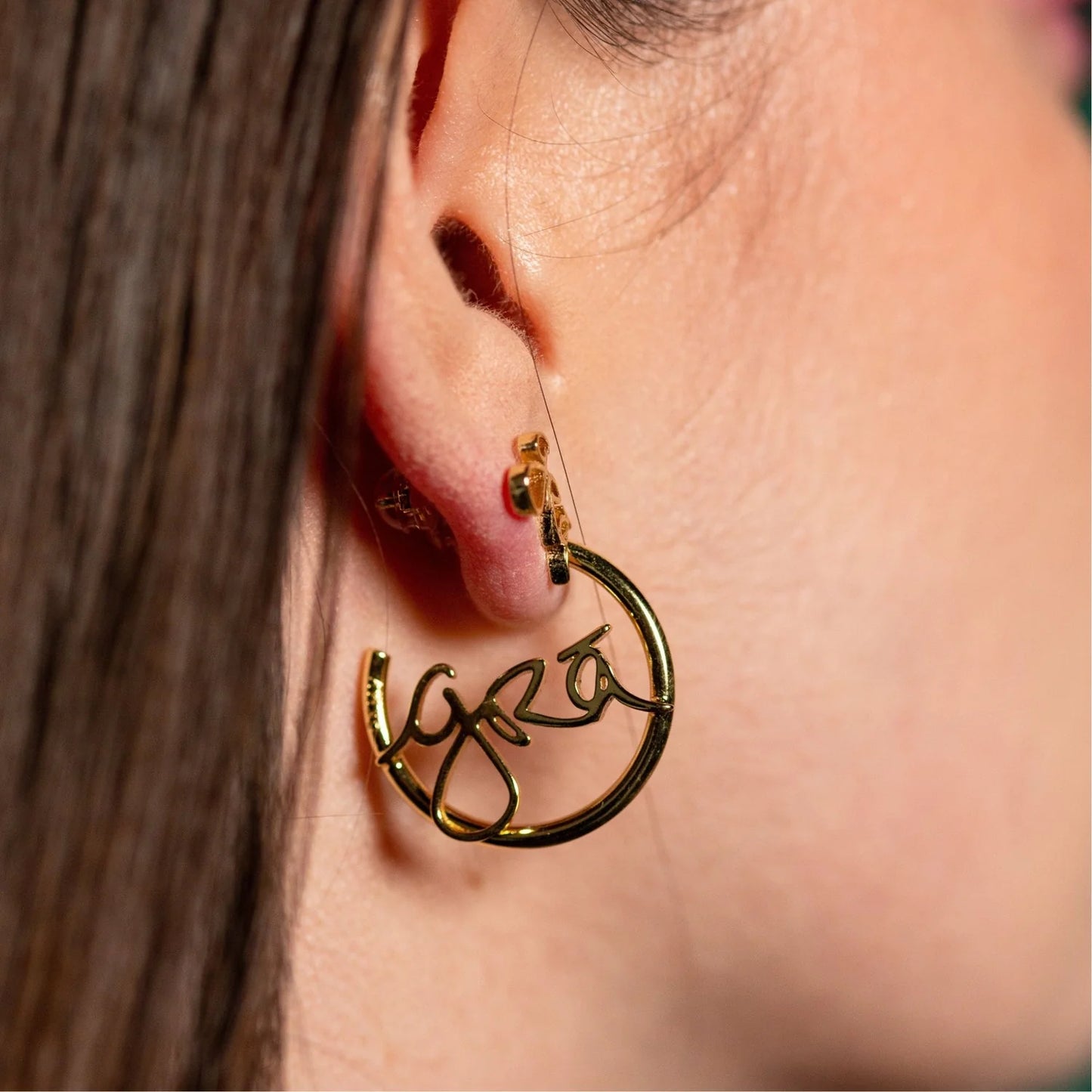 Gra beag Gold Hoop Earrings
