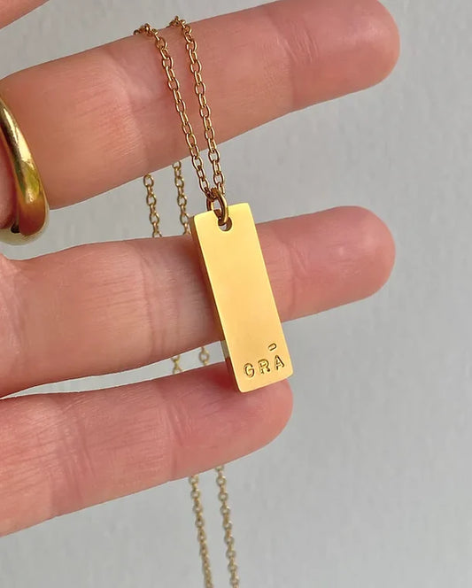 Gra Bar Necklace