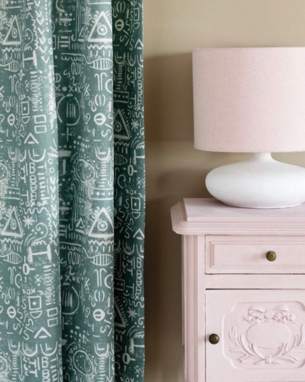 Antionette - Annie Sloan Chalk Paint